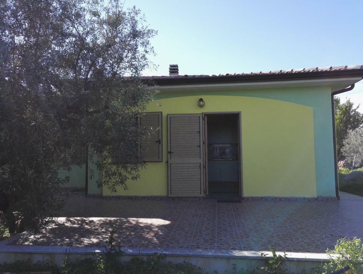 Agriturismo "Pirastreri" Siniscola Luaran gambar